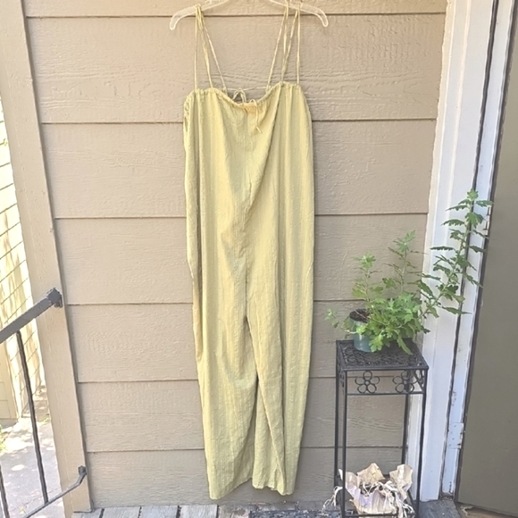 Nasty Gal Textured Cotton Tie Back Cover Up Jumpsuit Olive 12 NEW - Picture 3 of 9